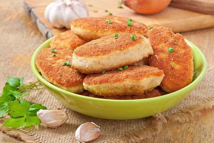 Як готувати котлети з курки, щоб вони вийшли соковитими