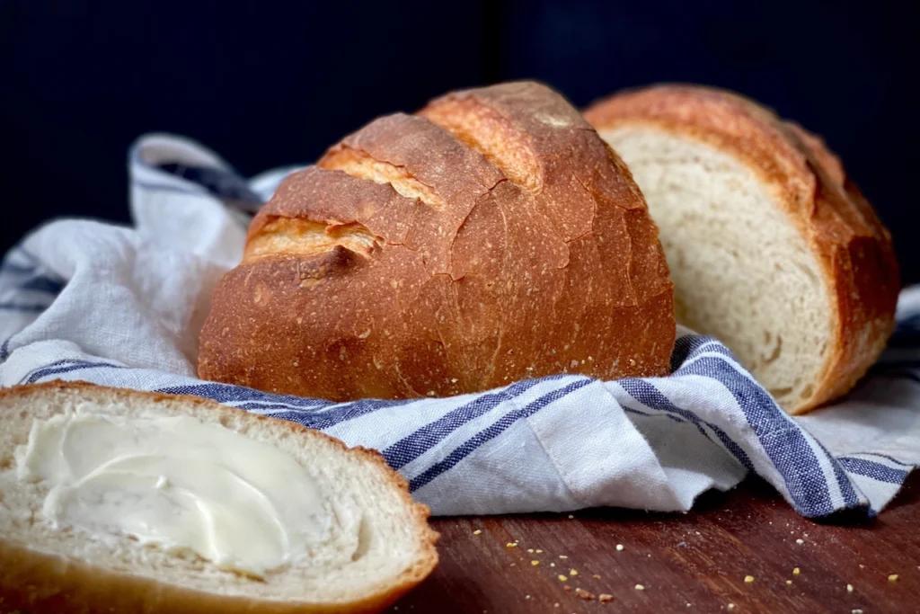 Кухарі розповіли, що можна зробити з  черствого хліба