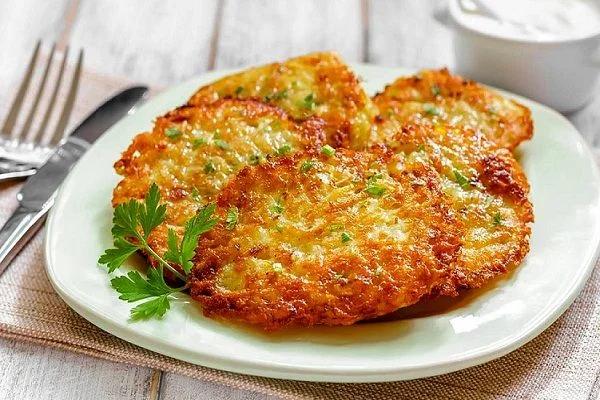 Як приготувати пісні деруни