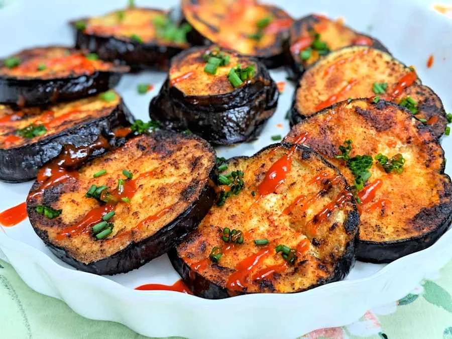 Як смачно приготувати баклажани