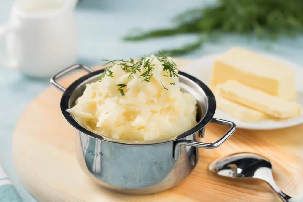 Як смачно приготувати картопляне пюре