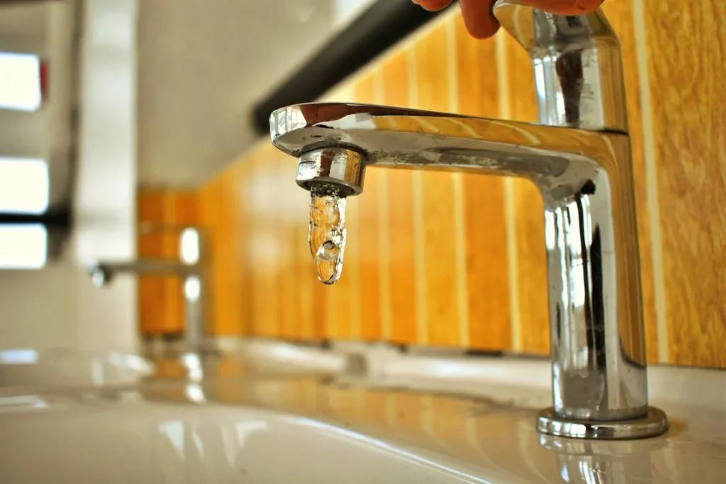 Як визначити жорсткість води в домашніх умовах