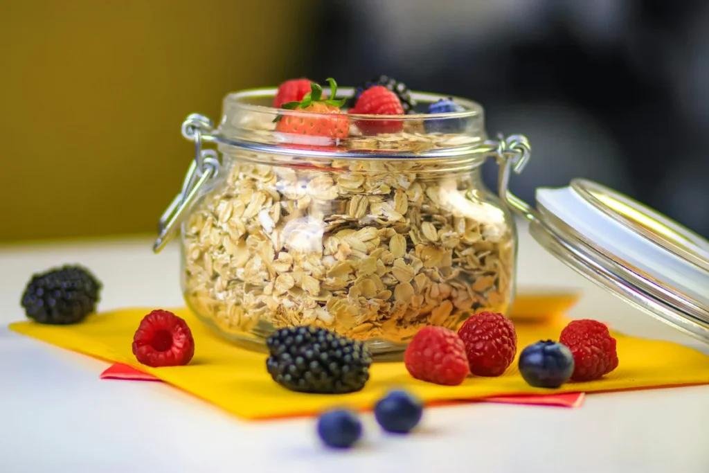 3 продукти, з якими не можна їсти вівсянку