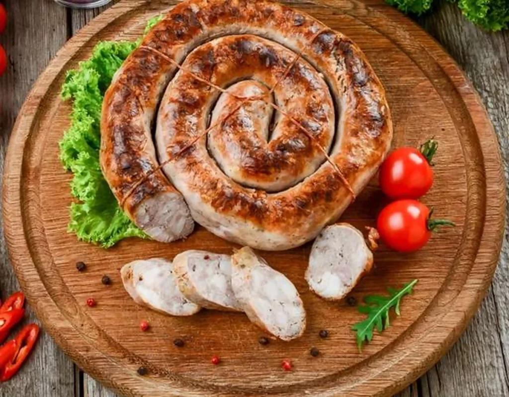 Як приготувати домашню курячу ковбасу
