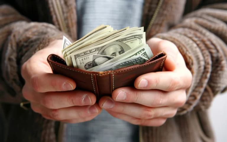 Збагачення неминуче: 3 знаки Зодіаку, яких зірки нагородять у листопаді