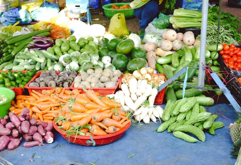 Недорогі, але дуже корисні: продукти, які варто їсти пенсіонерам