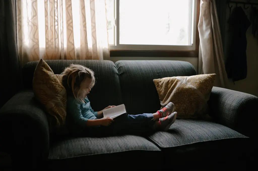 Що робити, якщо дитина уникає книжок: ключ до пробудження цікавості