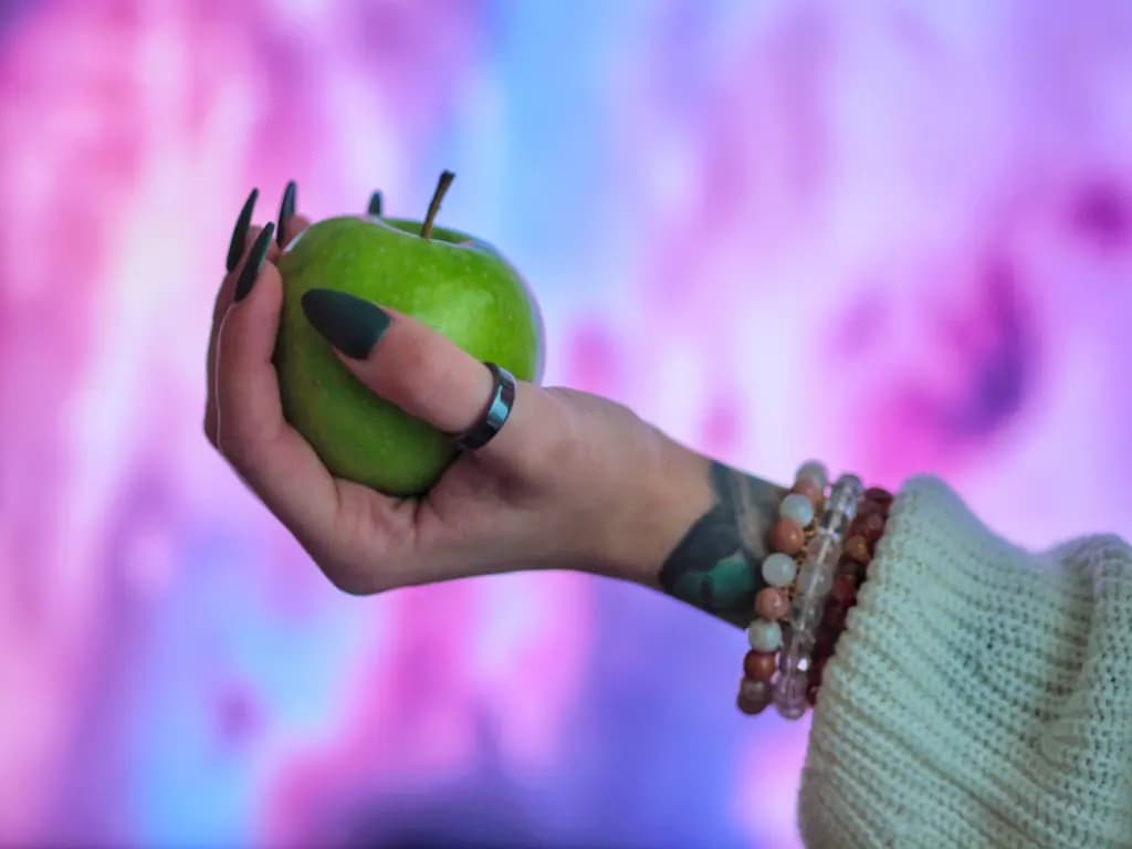 Цей трюк з яблуком зекономить тисячі калорій