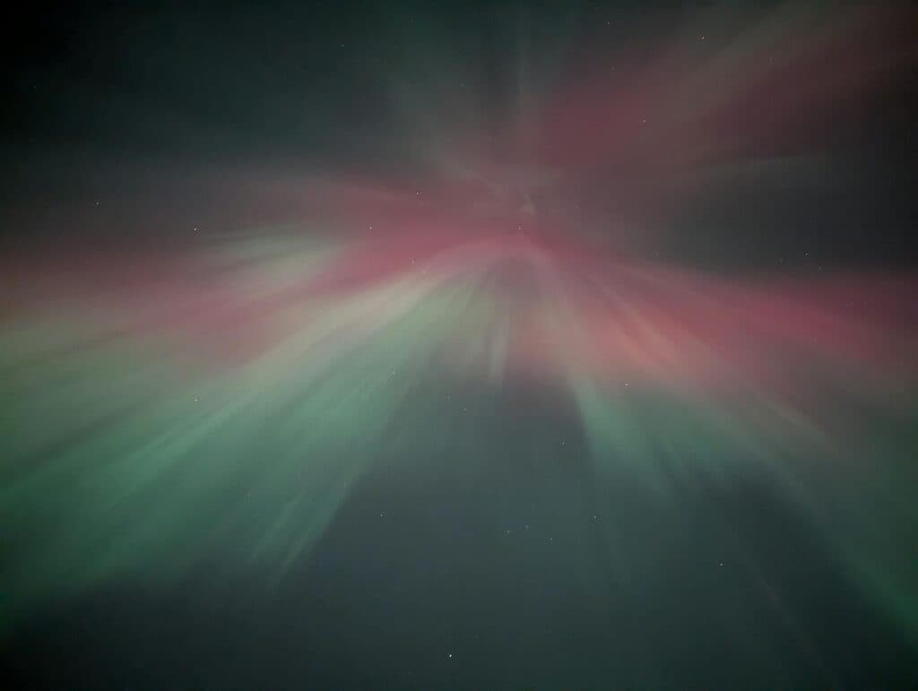 Магнітні бурі-гойдалки: чому кінець квітня 2026 вдарить двічі