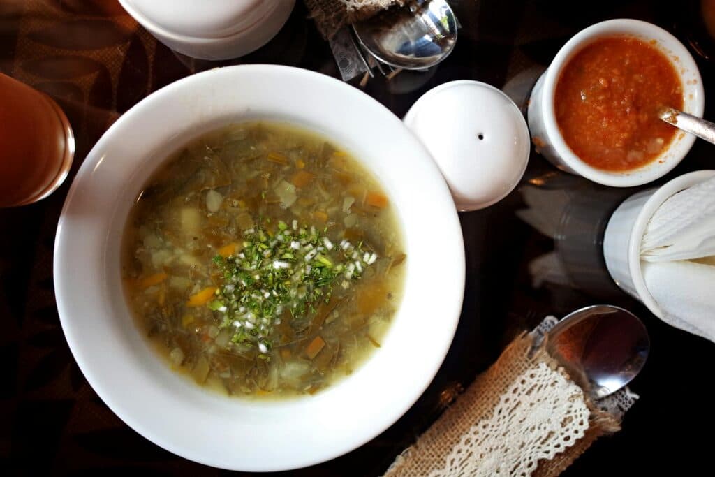 Легкий детокс-суп за 20 хв: як перезавантажитись після свят