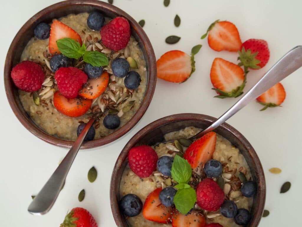 Ваша ‘корисна’ вівсянка — це десерт? 3 ознаки обману на пачці