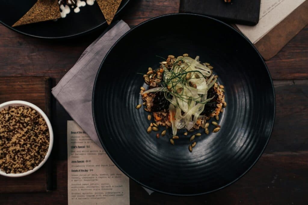 Чому одна чорна тарілка працює краще за десятки дієт?