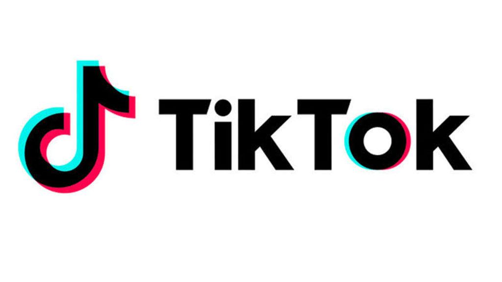 TikTok повертається в Apple App Store