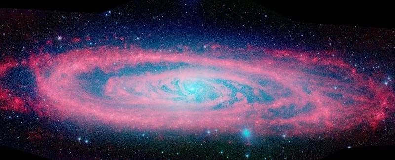 NASA ділиться новими знімками Андромеди