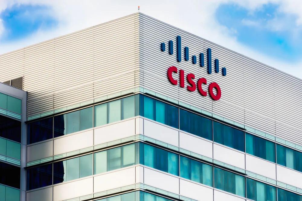 Cisco має намір значно скоротити штат