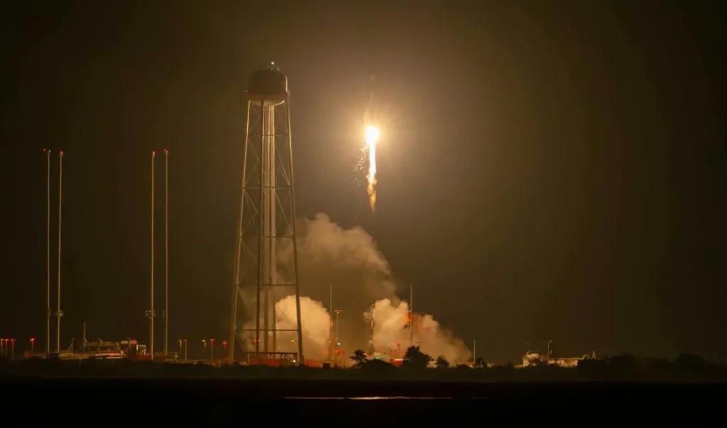 Rocket Lab готується запустити нову ракету Neutron до кінця 2024 року
