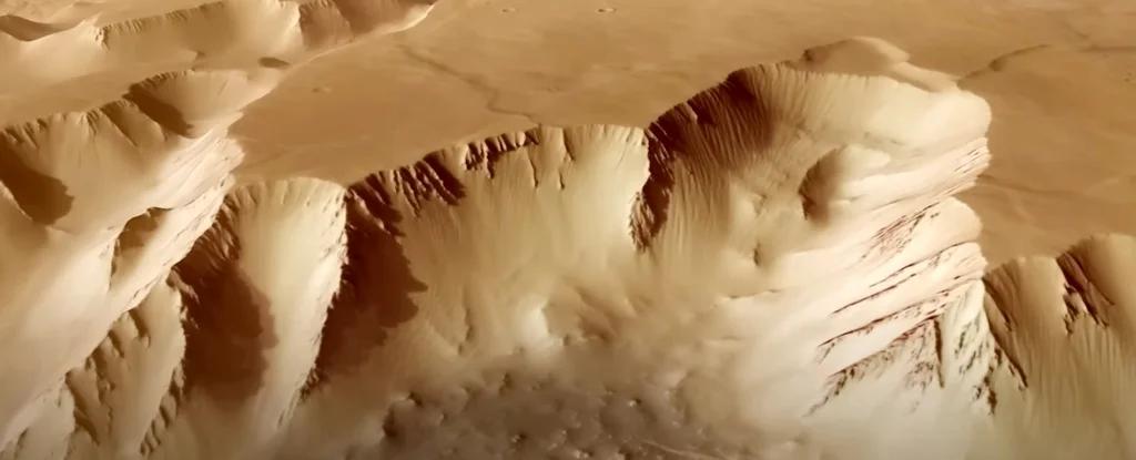 ESA показало анімацію прольоту Mars Express над грабенами Червоної планети