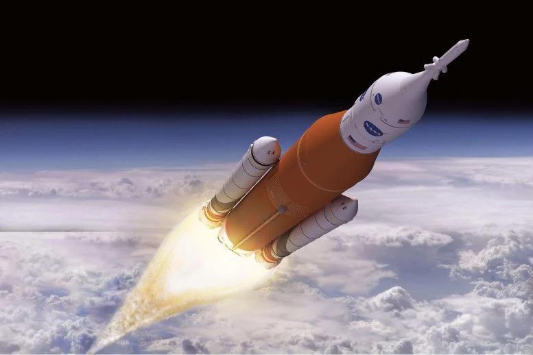 Основний ступінь ракети SLS Artemis III готовий до підкорення Місяця