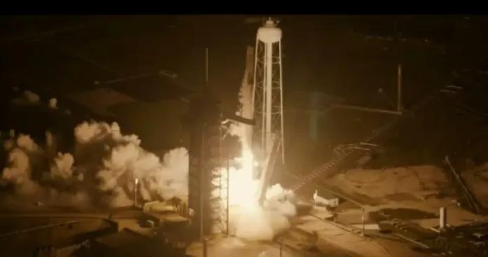 SpaceX доставила космонавтів на МКС, незважаючи на тріщину в кораблі Crew Dragon