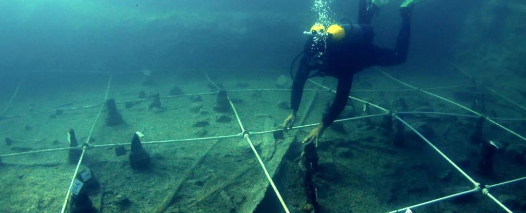 На дні Середземного моря знайшли човни, збудовані 7000 років тому