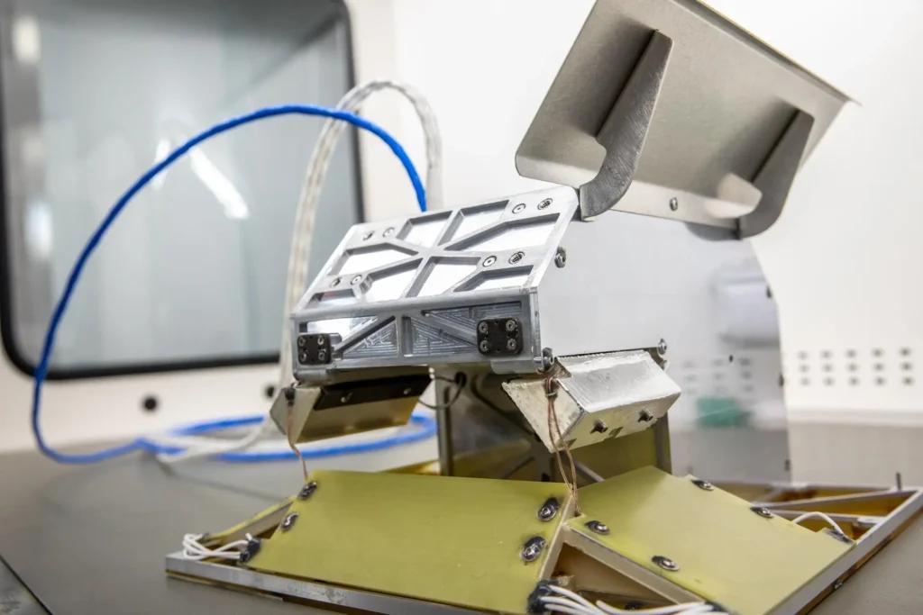 NASA планує боротися з місячним пилом електродинамічною мітлою
