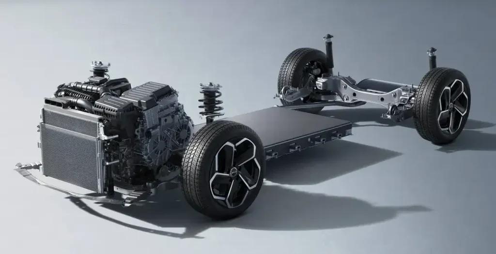 Новий BYD Hybrid може без зупинок проїхати понад 2000 кілометрів