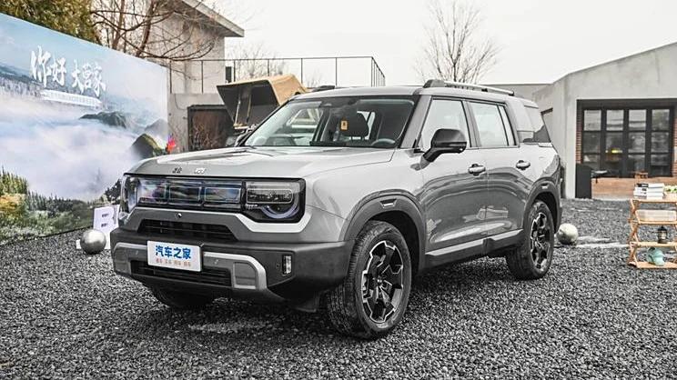 Представлений BAIC Beijing BJ30 нового покоління