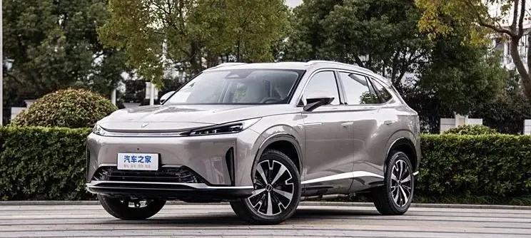 Перший автомобіль із супергібридною системою Roewe DMH надійшов у продаж