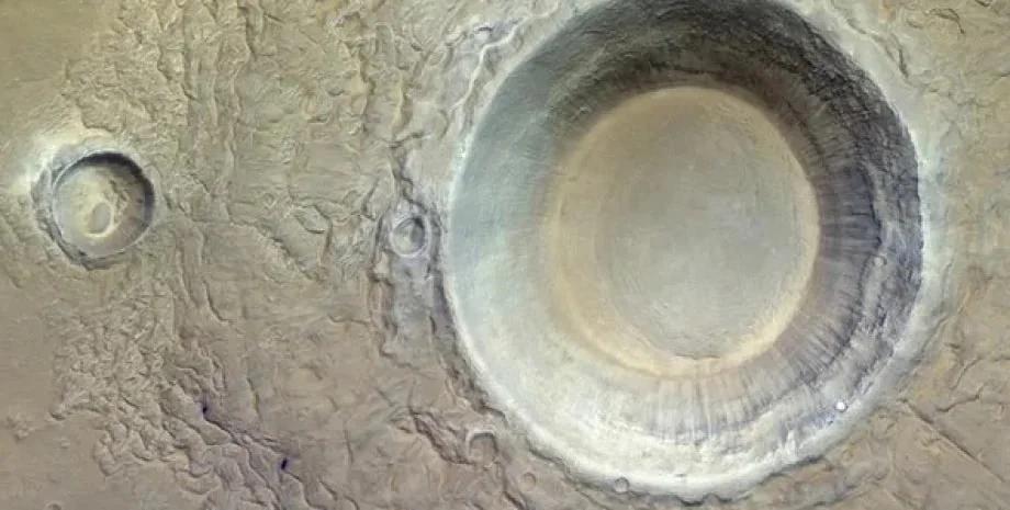 Trace Gas Orbiter сфотографував величезний кратер на Марсі