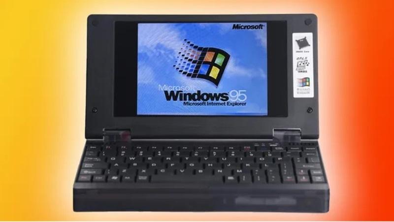 Представлений ноутбук Pocket 386 на 36-річному процесорі Intel та платформі Windows 3.11