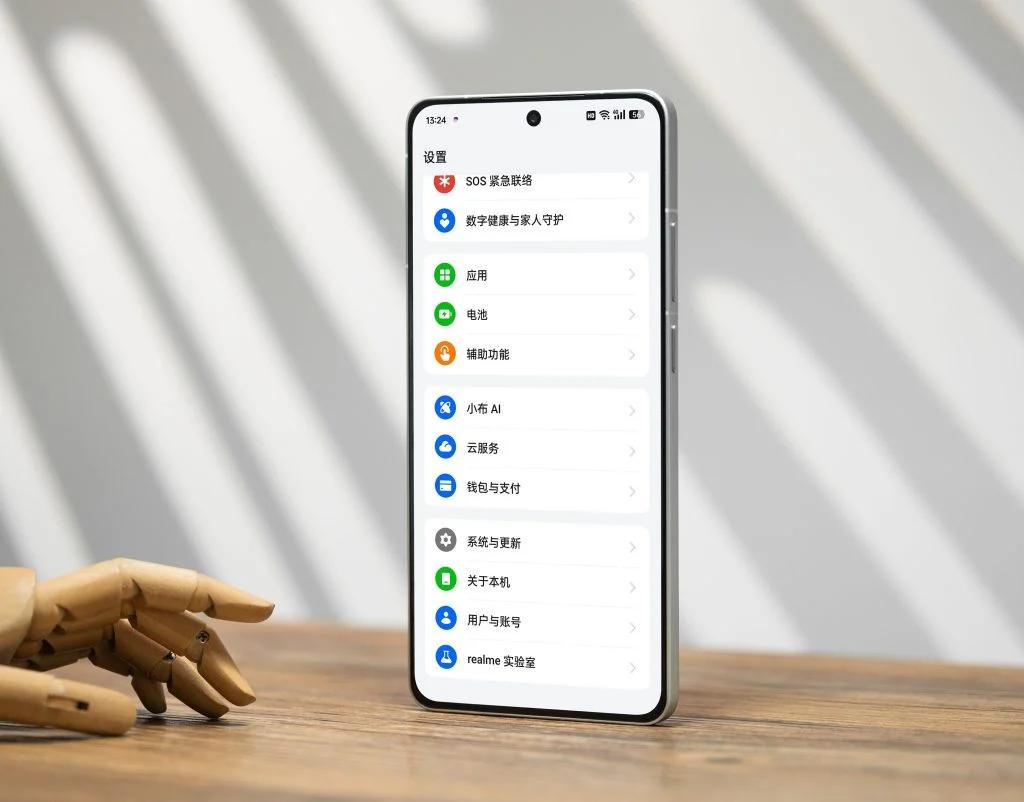 Дизайн Realme GT 6 із плоским дисплеєм і металевою рамою офіційно підтверджено
