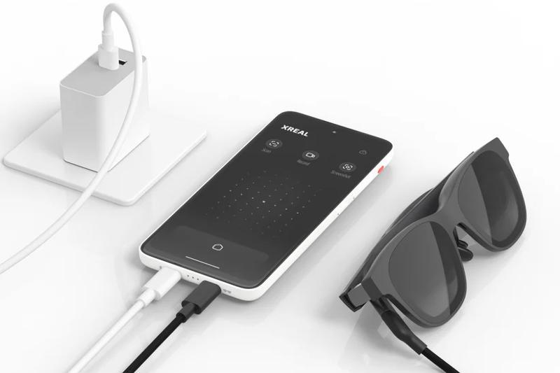 Xreal представила планшет Beam Pro з парою USB-C  для AR-окулярів