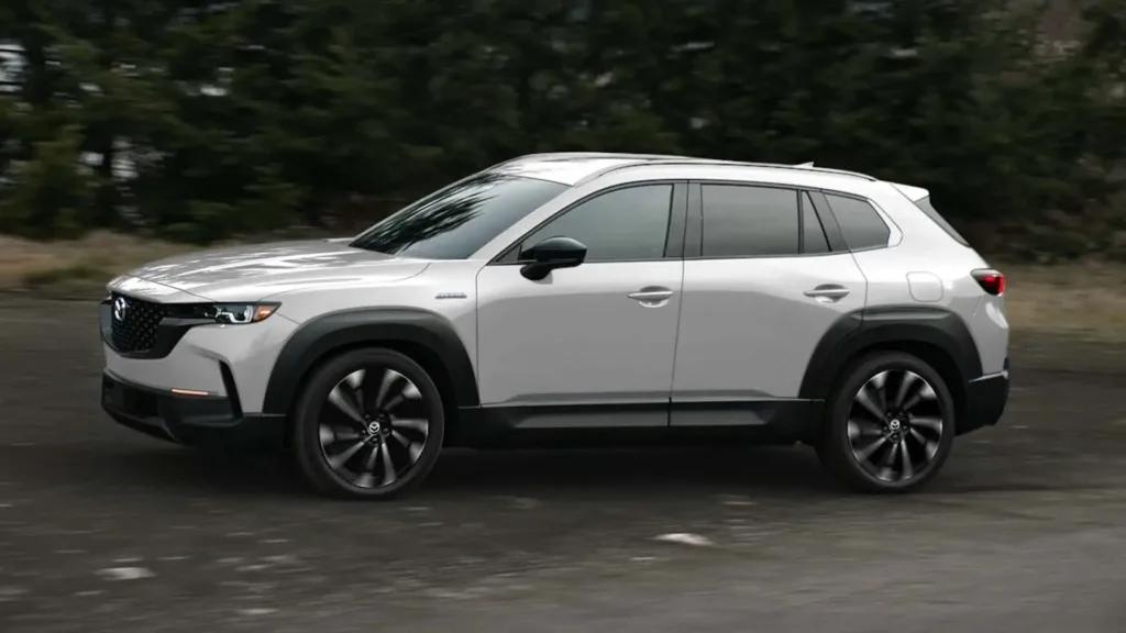 Представлена ​​Mazda CX-50 2025 з гібридною системою від Toyota