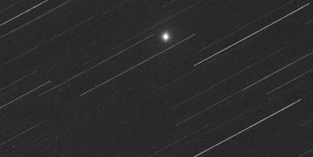 Верхній ступінь китайської ракети «Чанчжен-6A» розпався на частини