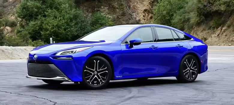 У США Toyota Mirai продають за пів ціни