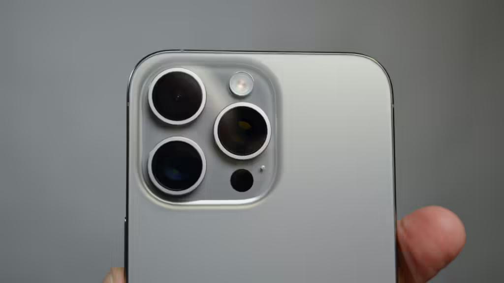 Всі три камери iPhone 17 Pro Max будуть 48-мегапіксельними