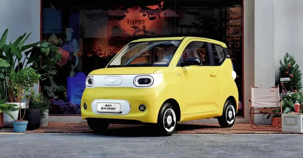 Представлений Hongguang Mini EV 215km Youth Edition