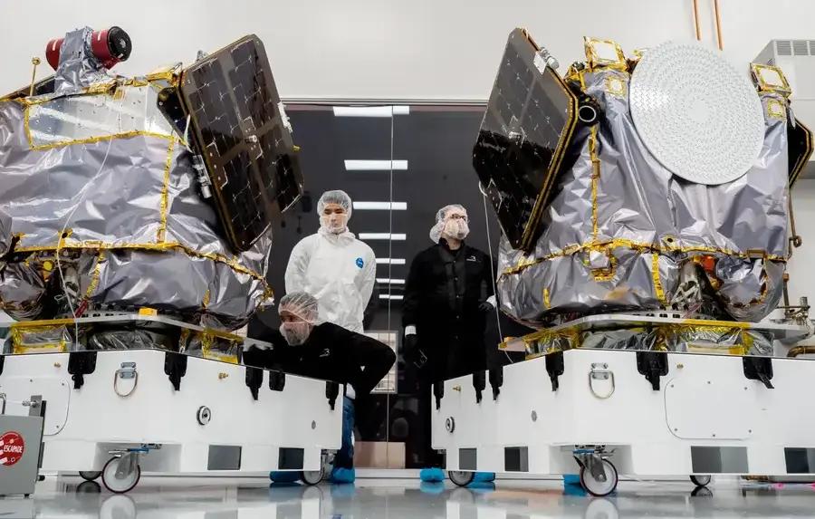 Малі супутники Mars прибувають на місце запуску