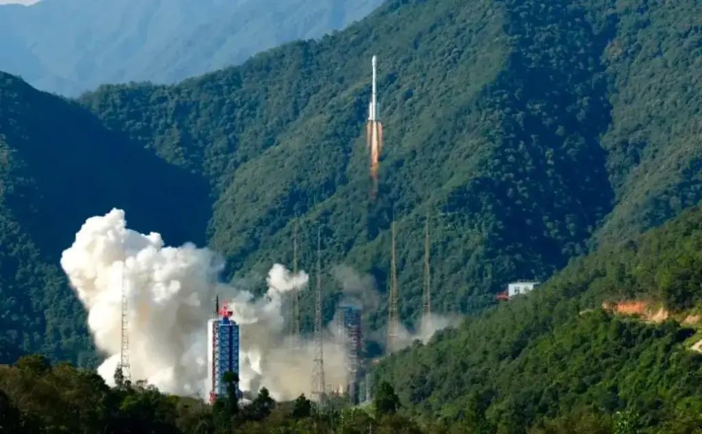 Китай запустив останню пару резервних супутників Beidou