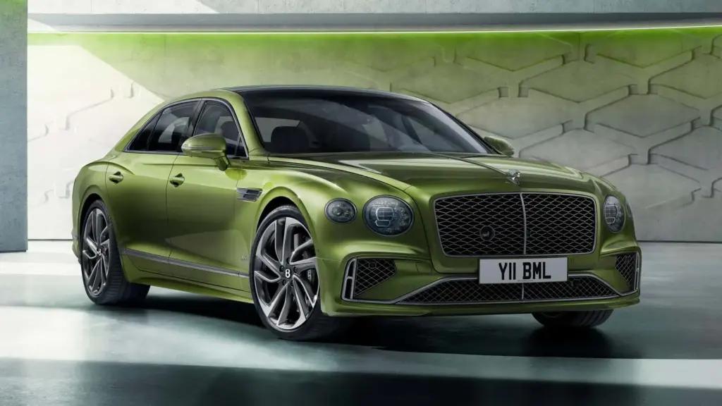 Представлений найпотужніший седан в історії Bentley — Flying Spur 2025