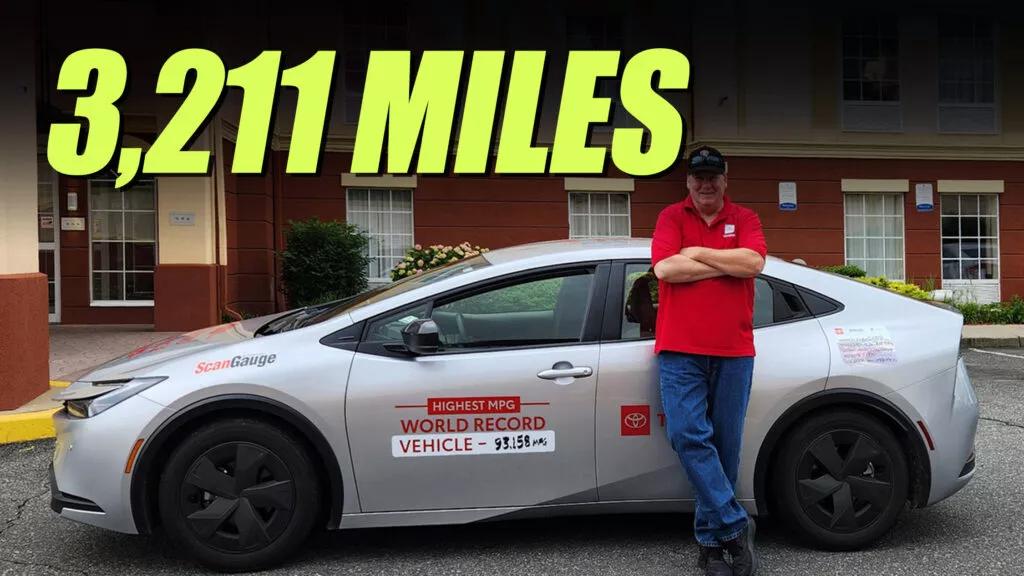 Новий Toyota Prius проїжджає до 1700 км на повному баку з витратою 2,5 л/100 км