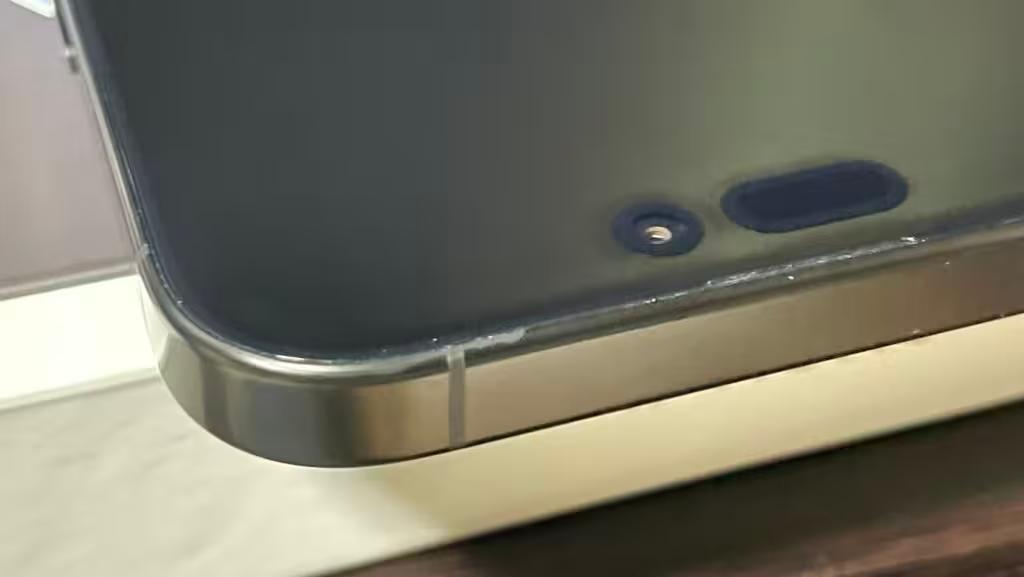 З’явилися перші повідомлення про браковані iPhone 16