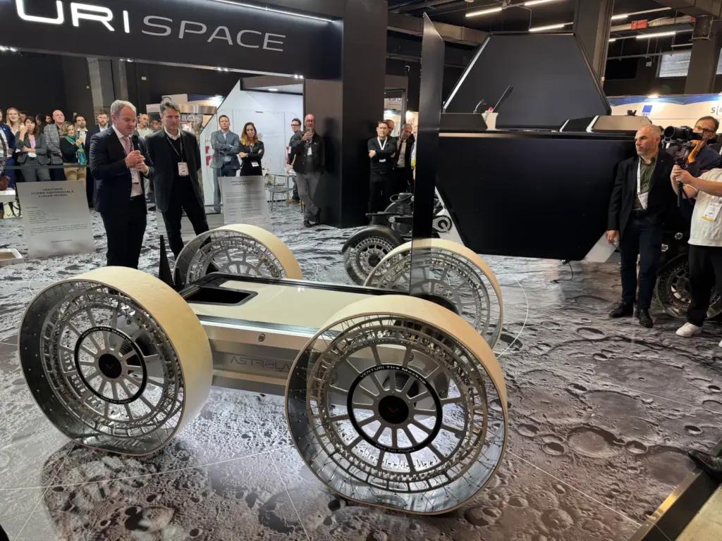Astrolab показала новий компактний місяцехід для досліджень Місяця