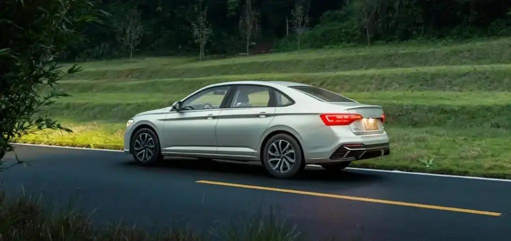 Представлений седан Jetta VA7
