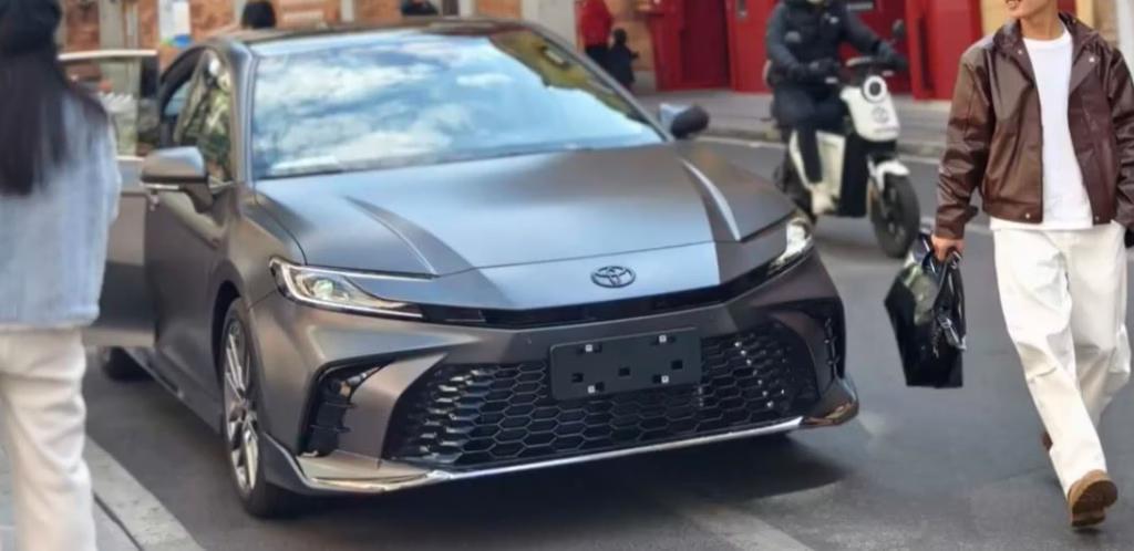 Особлива Toyota Camry Brilliant Edition виходить завтра