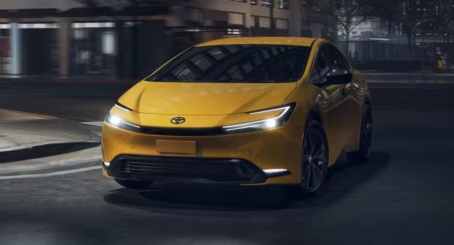 Представлена Toyota Prius 2025