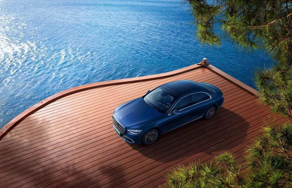 Представлений Mercedes-Benz S-Class 2025