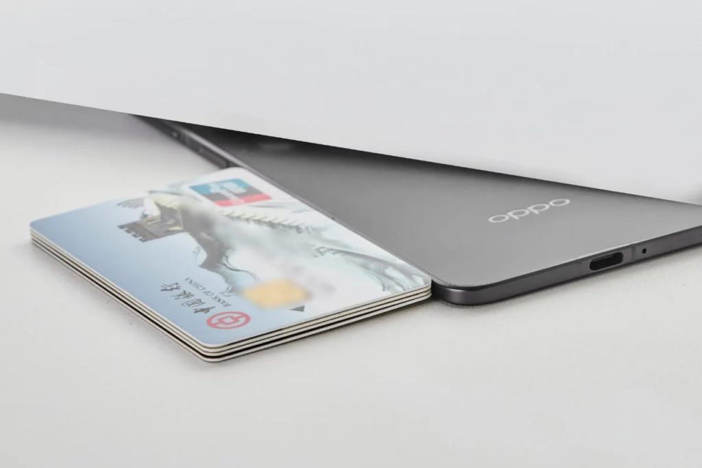 Oppo Find N5 буде представлений у білому кольорі разом із Watch X2