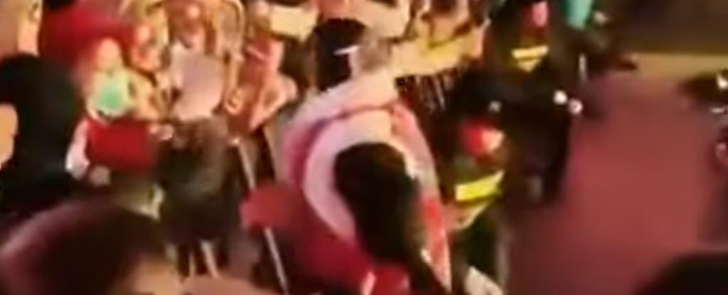 Відео, де робот б’є жінку головою, викликало питання щодо безпеки