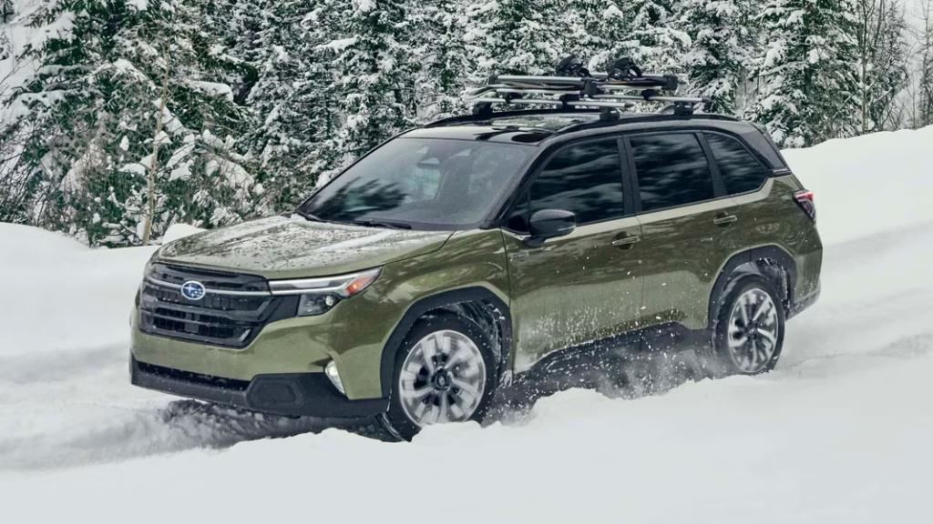 Представлений Subaru Forester Hybrid 2025